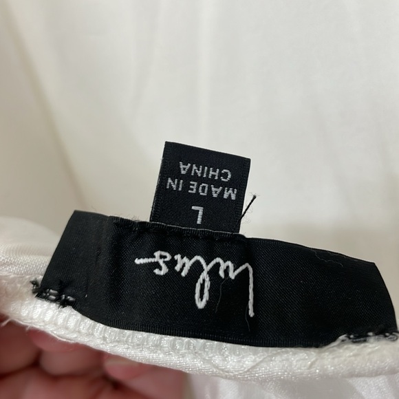 Worn one time! Super cute Lulus white dress size large - Picture 3 of 5